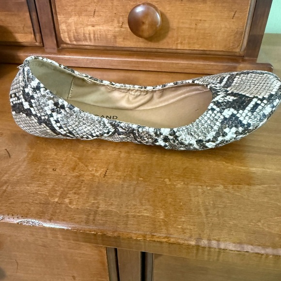 Lucky Brand Emmie snakeskin ballet flats slip ons woman size 8 - Picture 3 of 9